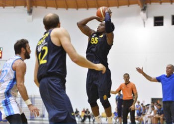 Fenerbahçe - Dinamo Sassari