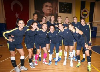 Kadın Voleybol Takımımız