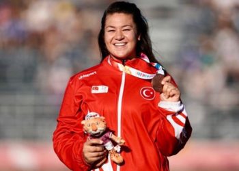 Özlem Becerek bronz madalya kazandı