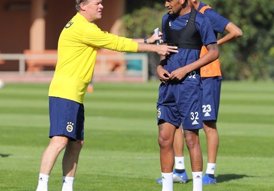 Koeman 4'lü savunma oynatabilir