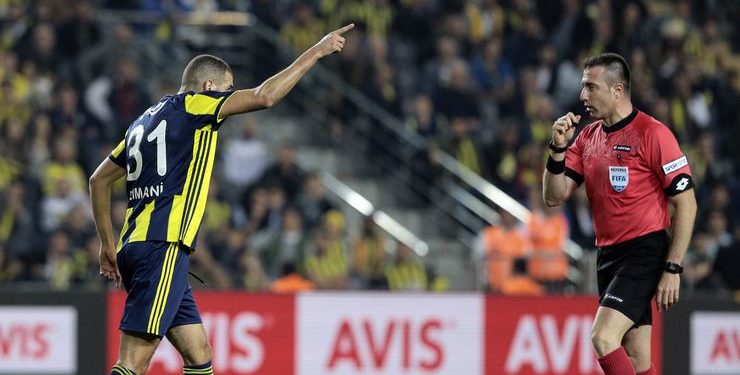 Kırmızı kart gören Slimani, Galatasaray maçında sahada olmayacak