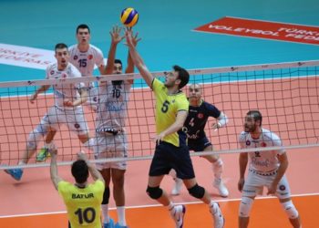 Fenerbahçe Erkek Voleybol Takımımız Halkbank'a mağlup oldu