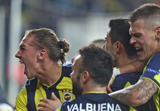 Fenerbahçe Anderlecht'i 2 golle geçti