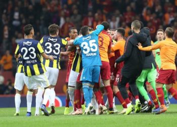 Olaylı Galatasaray-Fenerbahçe derbisi