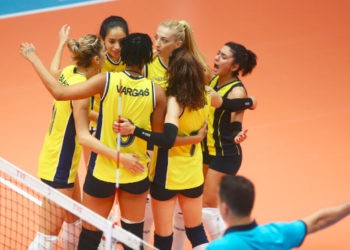 Sarı Melekler, Beylikdüzü Voleybol İhtisas’ı 3-1 yendi