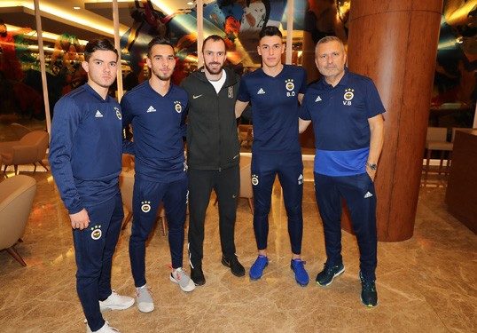 Ramil Guliyev’den futbolcularımıza ziyaret