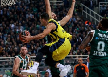 nerbahçe Panathinaikos'u Atina'da devirdi
