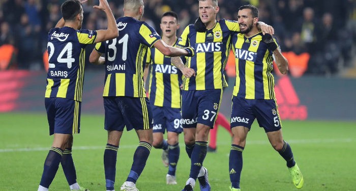 Fenerbahçe, Akhisarspor karşısında