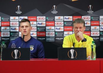 Koeman & Skrtel basın toplantısında