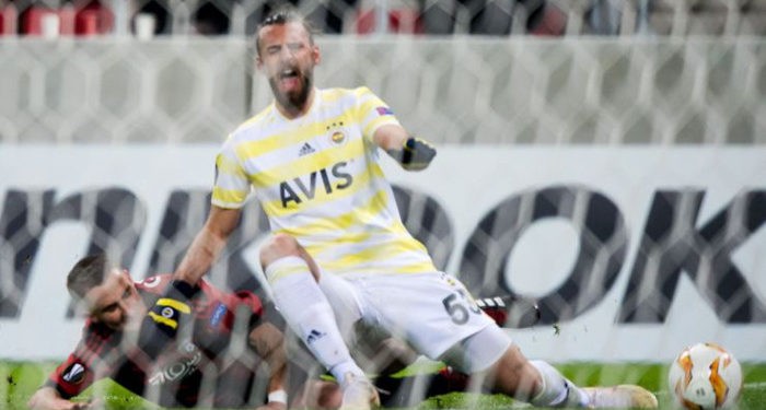 Yiğithan Güveli, rakibinin müdahalesiyle sakatlandı