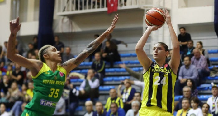 Potanın Kraliçeleri Sopron Basket deplasmanında