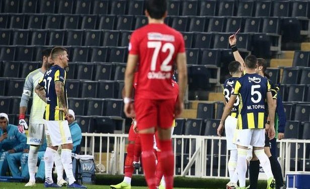 Skrtel'in cezasında indirim