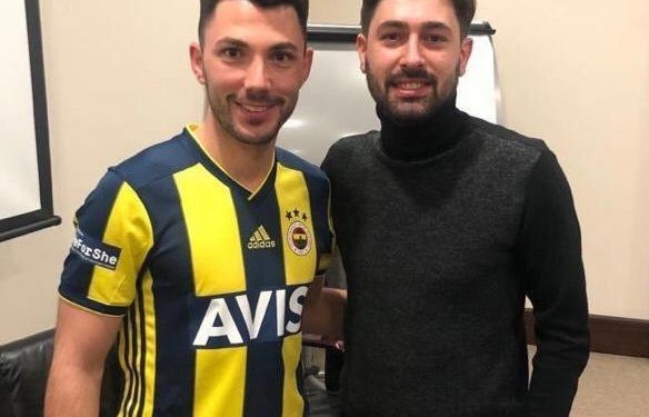 Tolgay Arslan formayı giydi