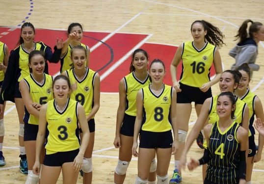 Fenerbahçe Küçük Kız Takımımız