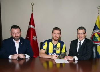 Serdar Aziz Fenerbahçe’de