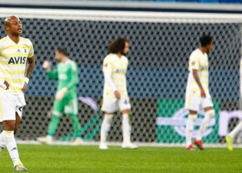 Fenerbahçe sahadan mağlubiyetle ayrıldı