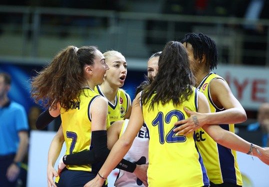 Fenerbahçe Kadın Voleybol Takımı