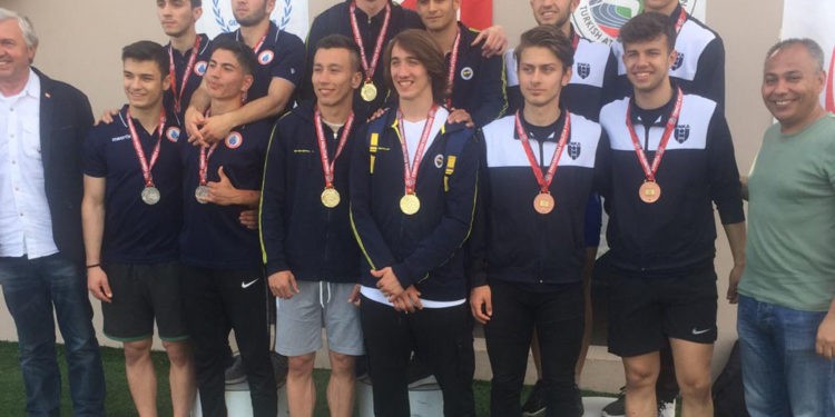 U18 Ligi 1. Kademe yarışmalarını zirvede tamamladık