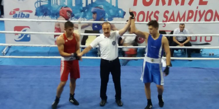 11 boksörümüz bir üst tura yükseldi