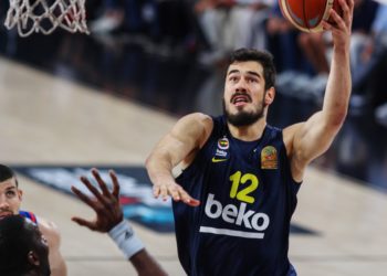 Anadolu Efes 89-74 Fenerbahçe