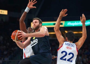 Anadolu Efes-Fenerbahçe Beko
