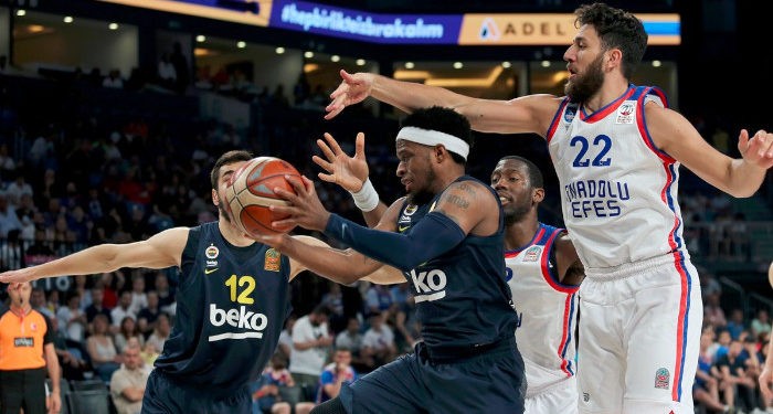 Anadolu Efes-Fenerbahçe Beko