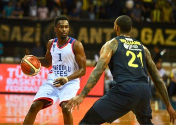 Anadolu Efes 79-74 Fenerbahçe Beko