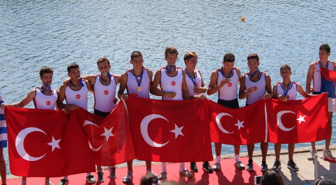 Balkan Kürek Şampiyonası'na Türkiye damgası