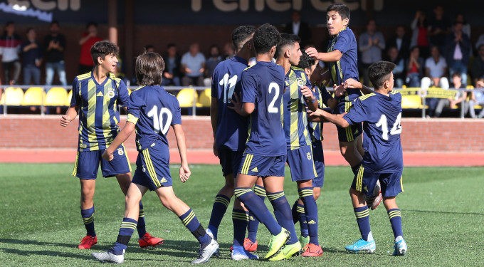Fenerbahçe U15 Futbol Takımı