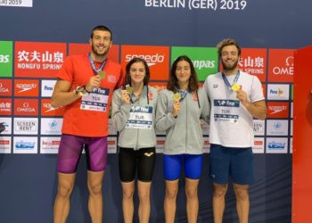 Milli yüzücülerimizden bronz madalya