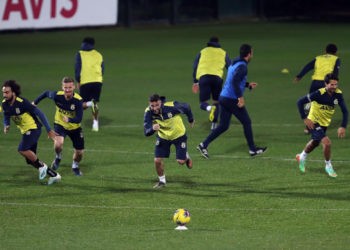 Fenerbahçe kampa girdi