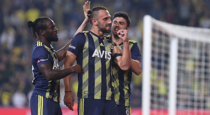 Fenerbahçe'nin gol ayağı Vedat Muriqi