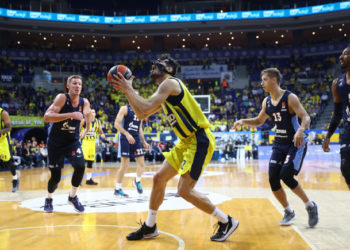 Fenerbahçe Beko 81-84 Zenit St. Petersburg