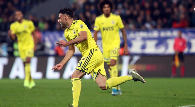 Deniz Türüç, Çaykur Rizespor karşısında Fenerbahçe'nin ilk golünü kaydetti