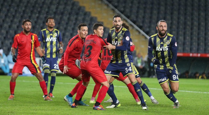 Fenerbahçe, İstanbulspor ile karşılaşıyor