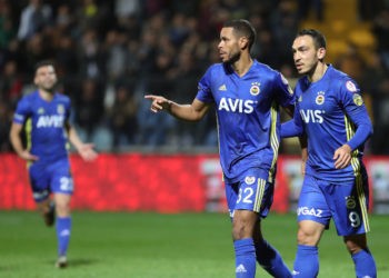 Fenerbahçe'nin ilk golü Zanka'dan geldi