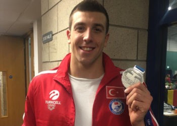 Emre Şakçı'dan tarihi başarı