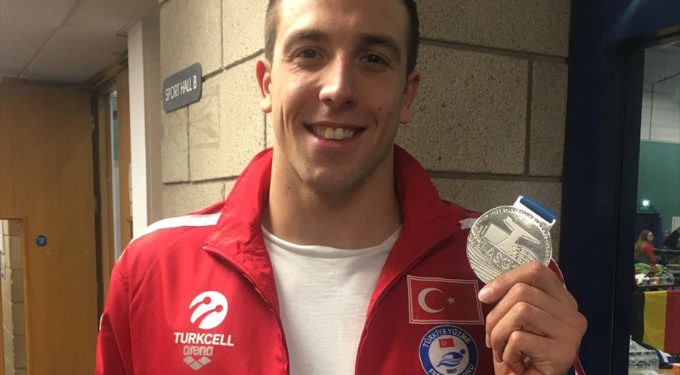 Emre Şakçı'dan tarihi başarı