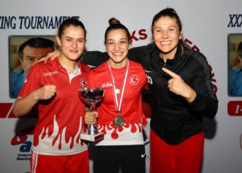 Kadın boksörlerimiz, Uluslararası Ahmet Cömert Boks Turnuvası’nda 3 altın madalya kazandı