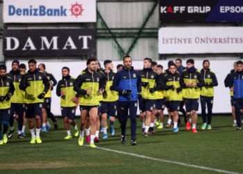 Fenerbahçe'de ikinci yarı hazırlıkları başladı