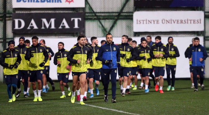 Fenerbahçe'de ikinci yarı hazırlıkları başladı