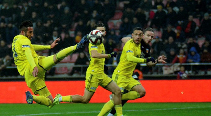 Fenerbaçe, Ziraat Türkiye Kupası son 16 turu ilk maçında Hes Kablo Kayserispor ile golsüz berabere kaldı.