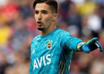 Fenerbahçe'nin genç kalecisi Altay Bayındır