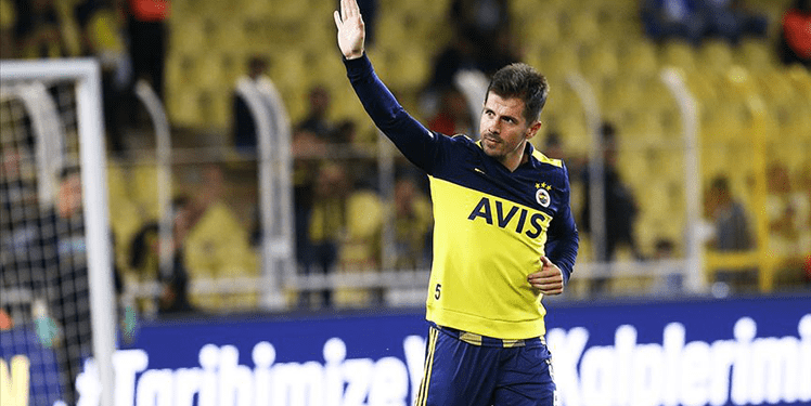 Emre Belözoğlu futbola veda etti