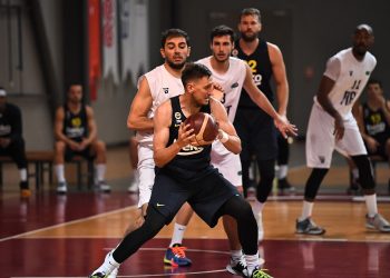 Fenerbahçe Beko, Tofaş'a konuk oldu