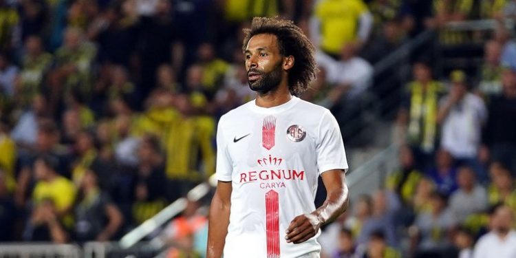 Nazım Sangare Fenerbahçe'de