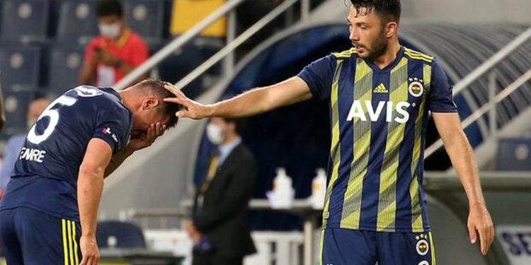 Fenerbahçe, Tolgay Arslan ile yolları ayırdı