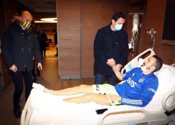 Harun Tekin ameliyat edildi