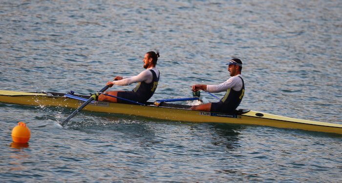 Büyükler Türkiye Kupası’nda kadın ve erkek kürekçilerimiz şampiyon oldu
