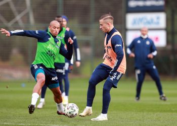 Fenerbahçe, Kasımpaşa maçının hazırlıklarına başladı